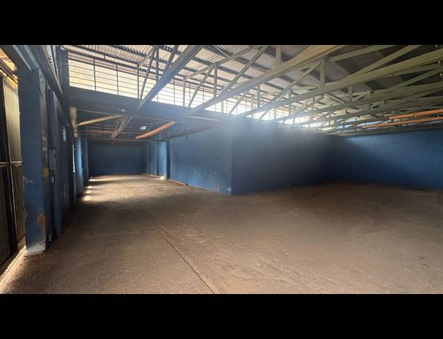 2,002M² WAREHOUSE TO LET IN PRETORIA WEST